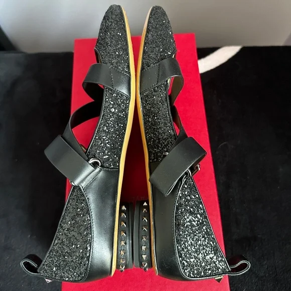 Valentino Garavani Rockstud Ballet Flats 🖤 - Picture 5 of 10